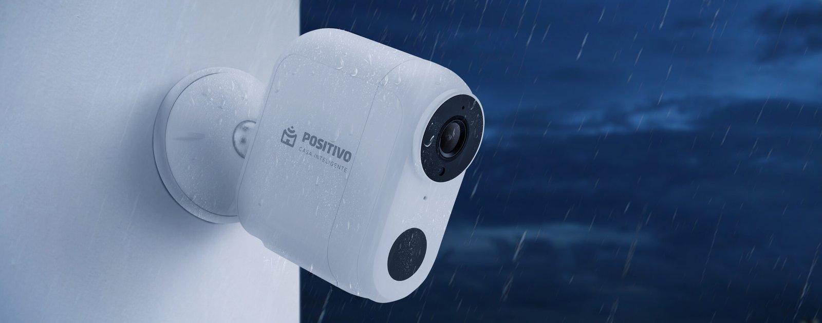 Positivo lança smart câmera sem fio resistente a jatos de água