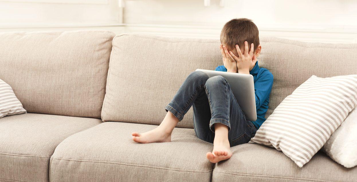 IA da Meta permite interações impróprias de bot com crianças