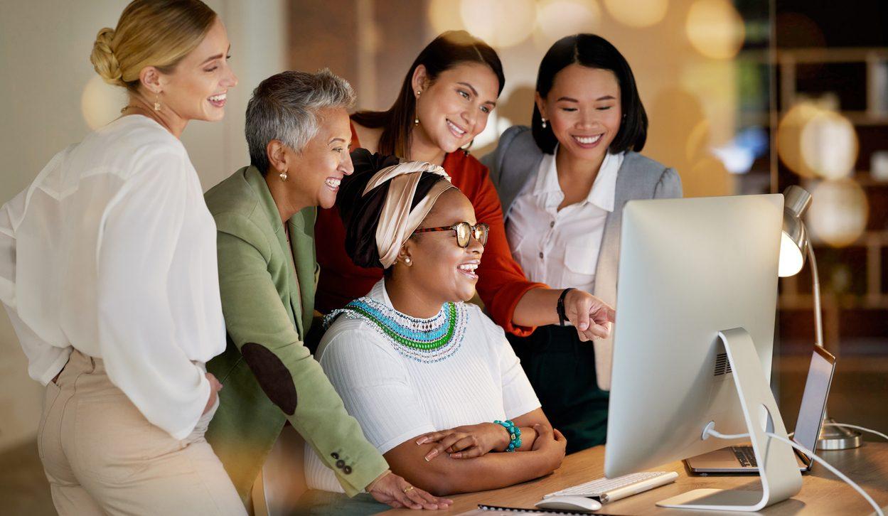 Programa oferece formação gratuita em IA para mulheres